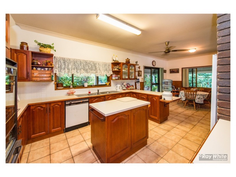 38 Berry Dairy Road, Glendale QLD 4711