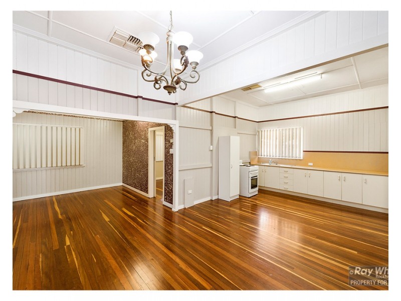 249A Berserker St, Berserker QLD 4701