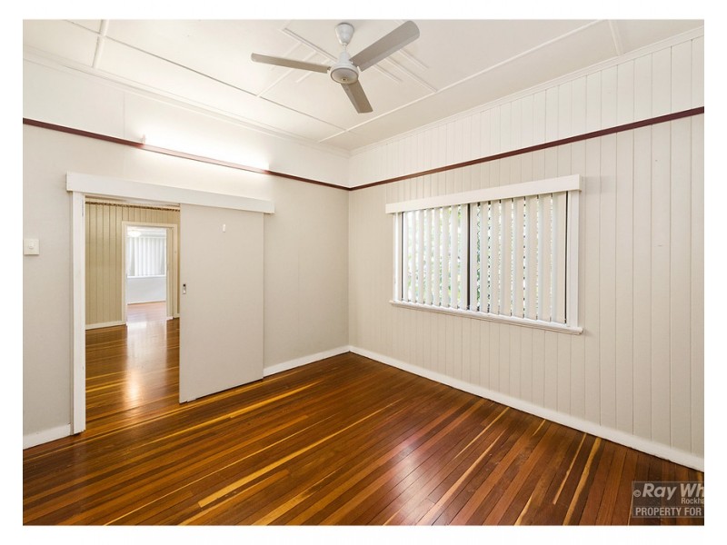 249A Berserker St, Berserker QLD 4701