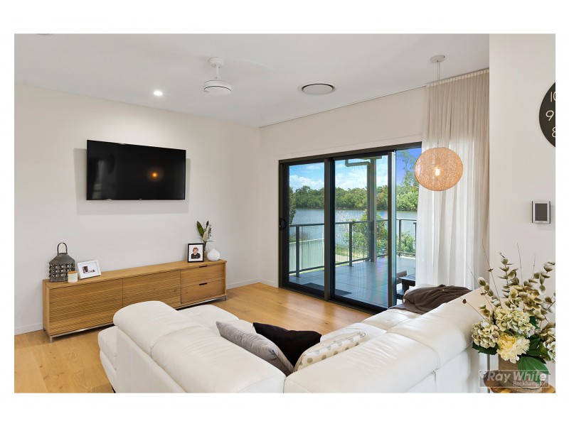 107 Larcombe Street, Kawana QLD 4701
