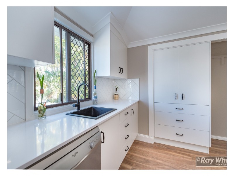 85 Lion Creek Road, Wandal QLD 4700