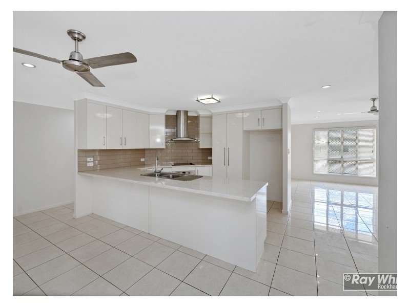 7 Rosella Drive, Gracemere QLD 4702