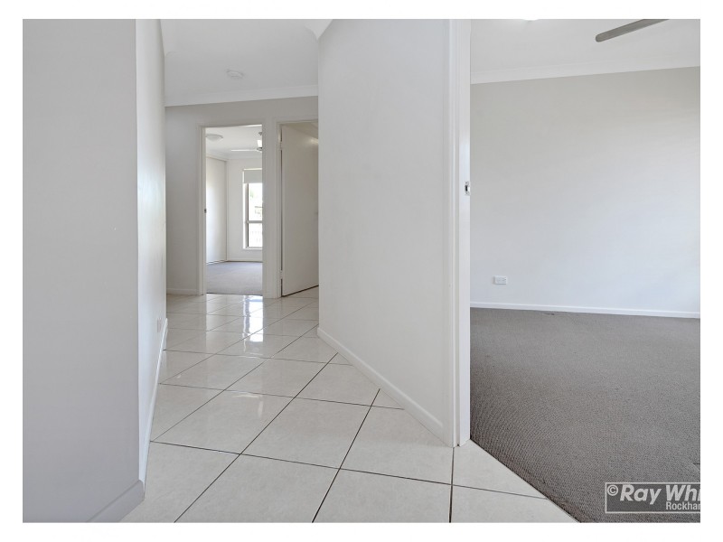 7 Rosella Drive, Gracemere QLD 4702