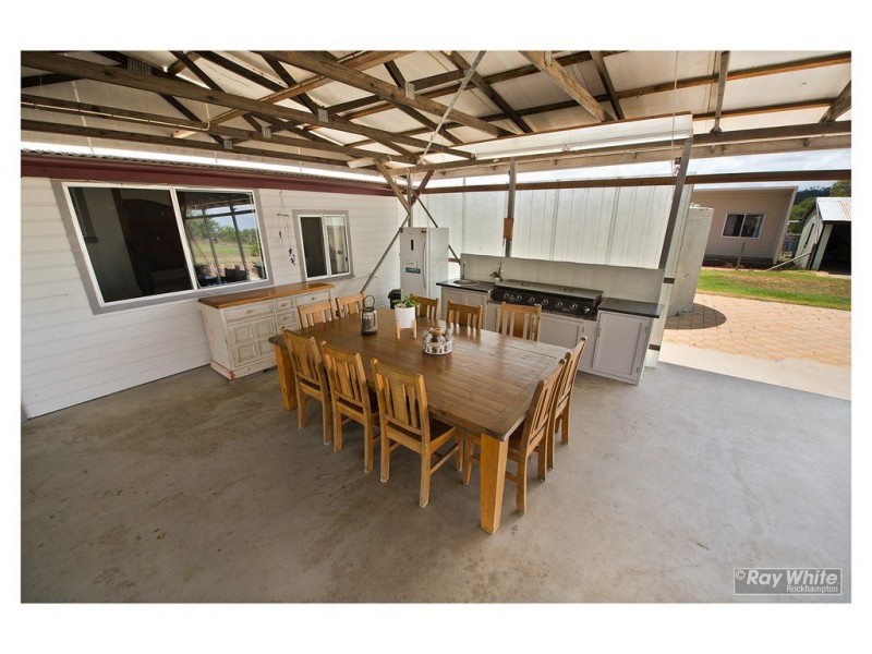 498 Rossmoya Road, Wattlebank QLD 4704