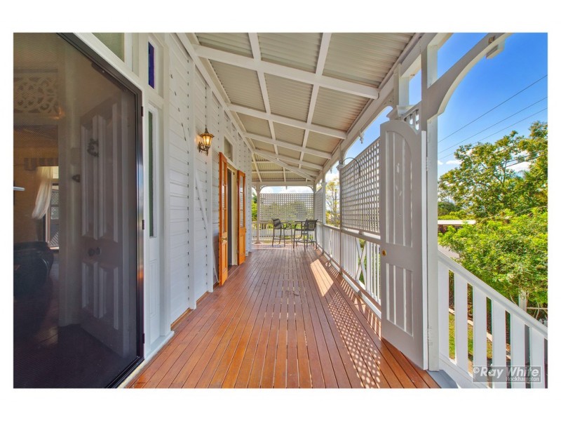 88 Davis Street, The Range QLD 4700
