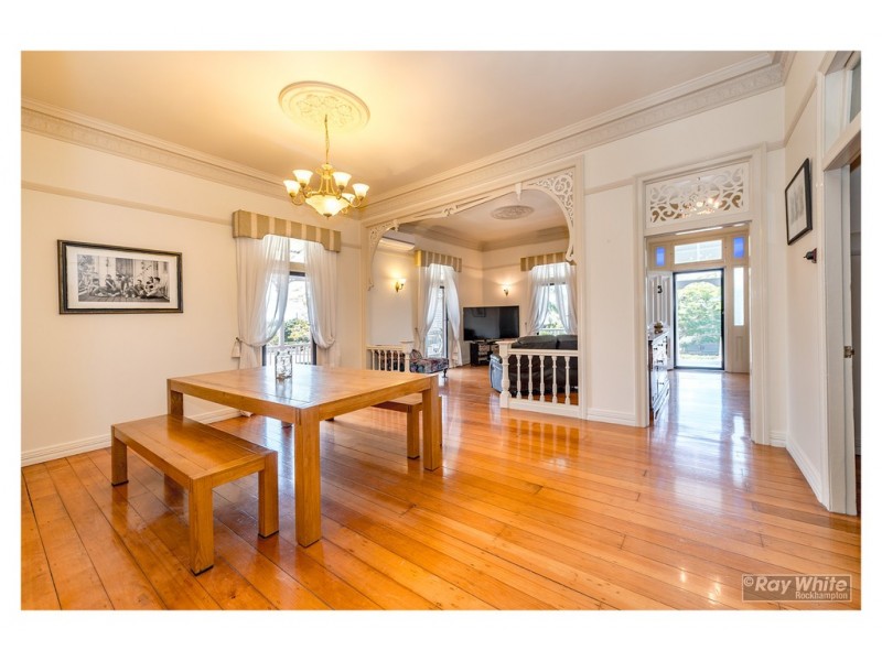 88 Davis Street, The Range QLD 4700