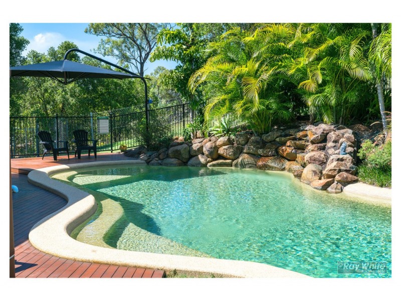 8 Samuel Crescent, Parkhurst QLD 4702