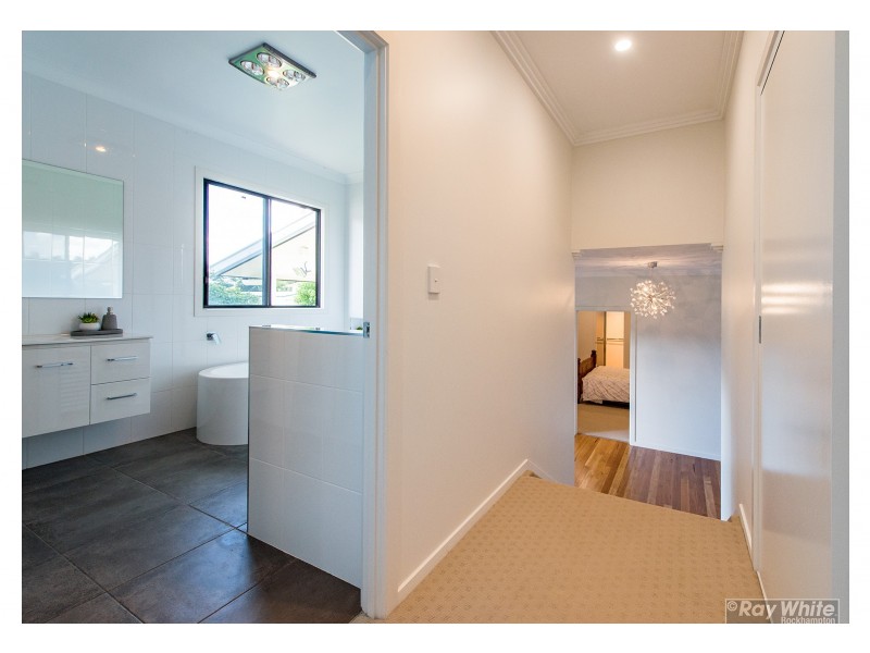 284 Diplock Street, Berserker QLD 4701