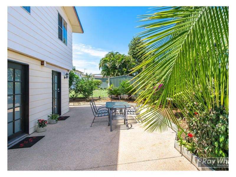 6 Buntain Street, Kawana QLD 4701