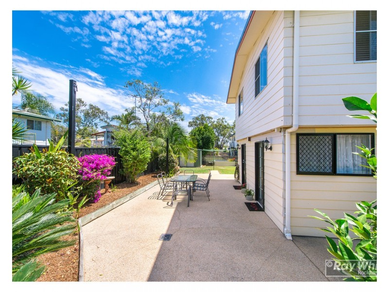 6 Buntain Street, Kawana QLD 4701