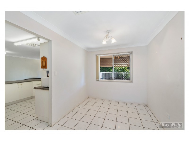 16 Dunnett Street, Gracemere QLD 4702