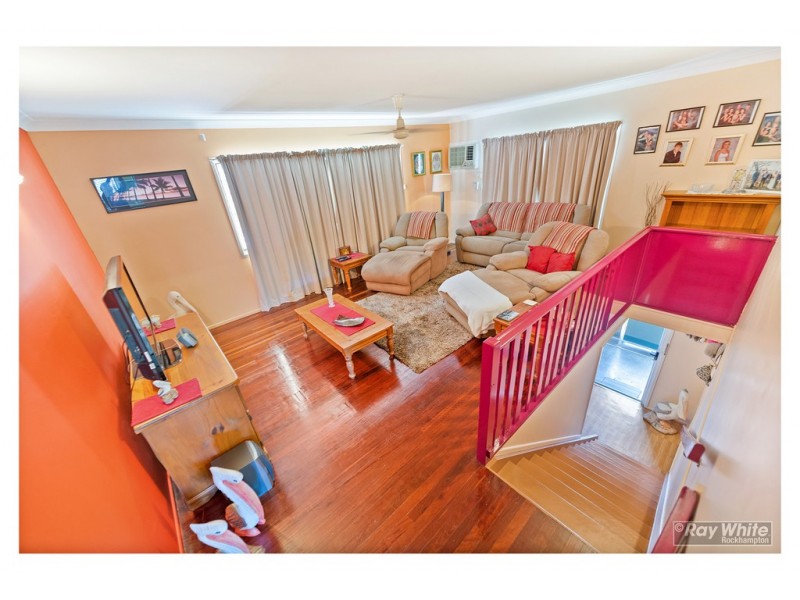 284 Richardson Road, Park Avenue QLD 4701