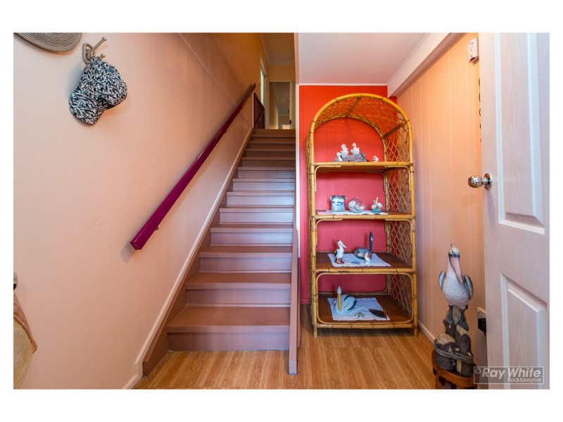 284 Richardson Road, Park Avenue QLD 4701