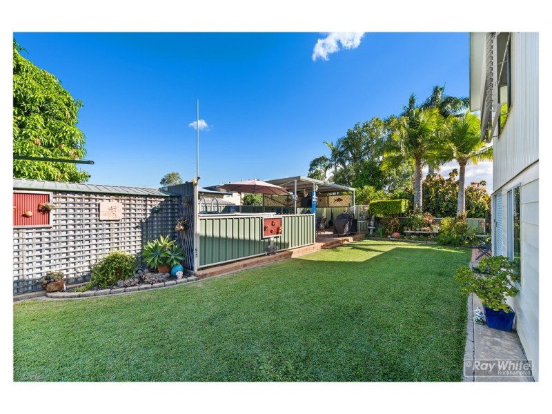 284 Richardson Road, Park Avenue QLD 4701