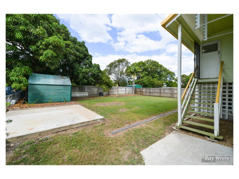 100 Bremner Street, Berserker QLD 4701