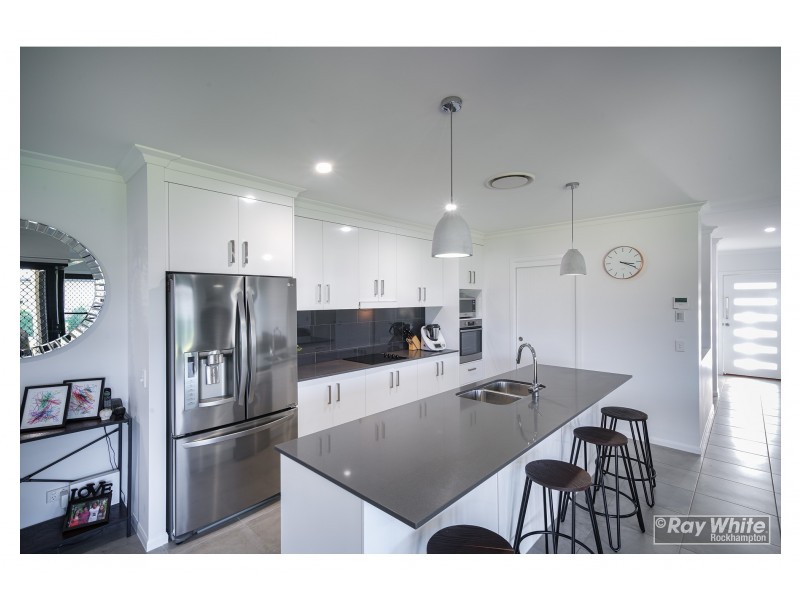 25 Tomtit Avenue, Parkhurst QLD 4702