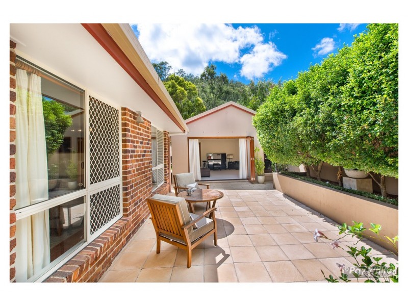 17 Beaumont Drive, Frenchville QLD 4701