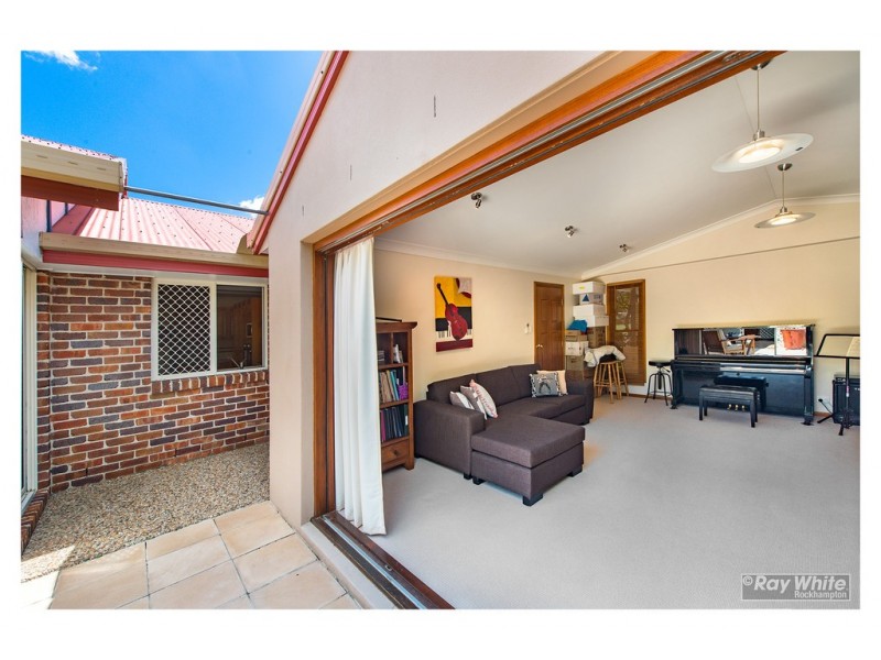 17 Beaumont Drive, Frenchville QLD 4701