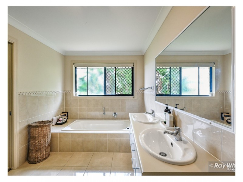 25 Inverary Way, Rockyview QLD 4701