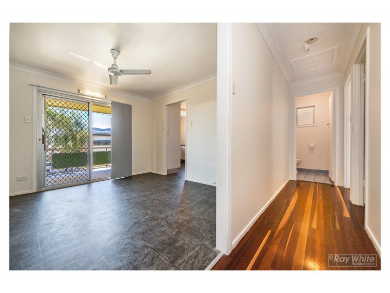 11 Kerr Street, Park Avenue QLD 4701