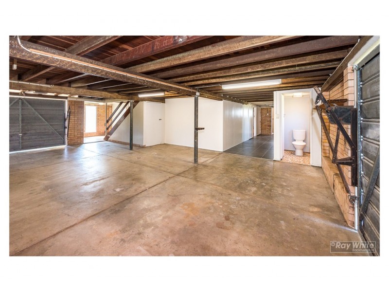 11 Kerr Street, Park Avenue QLD 4701