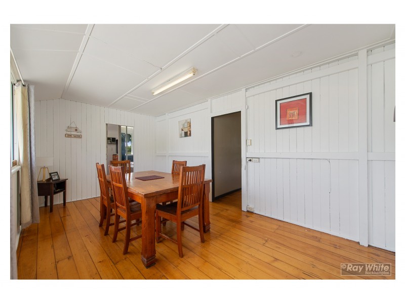 105 Haynes Street, Park Avenue QLD 4701