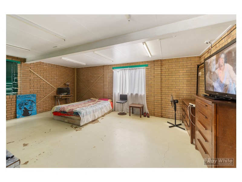 105 Haynes Street, Park Avenue QLD 4701