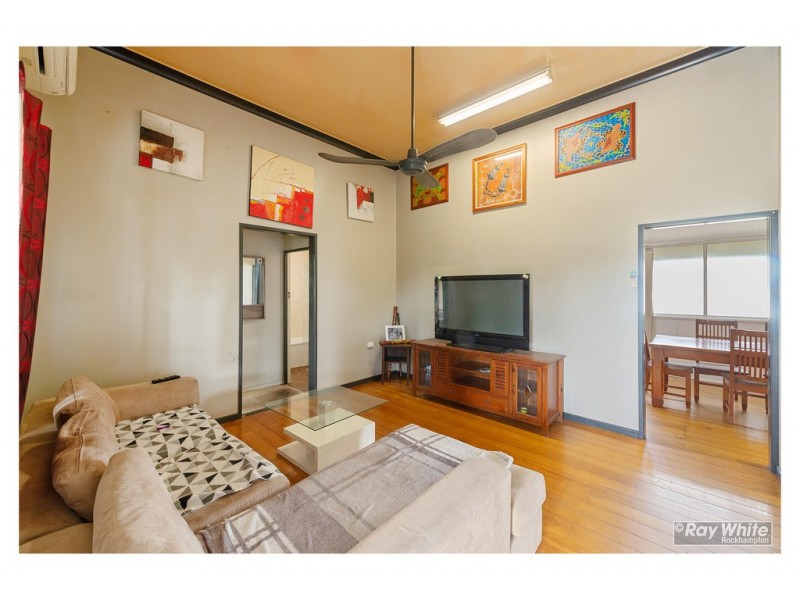 105 Haynes Street, Park Avenue QLD 4701