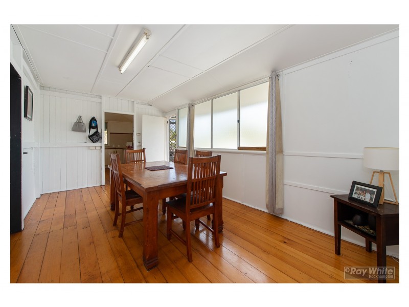 105 Haynes Street, Park Avenue QLD 4701