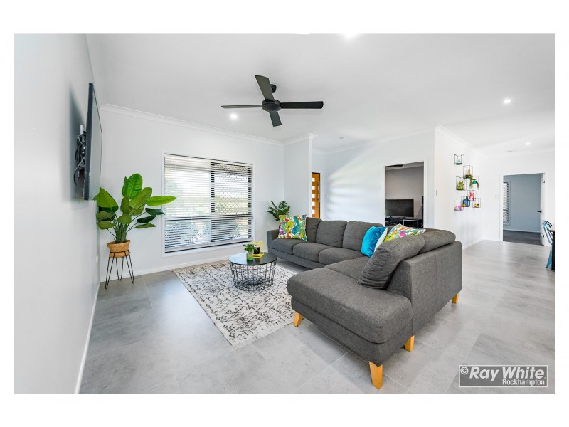 128 Angela Road, Rockyview QLD 4701