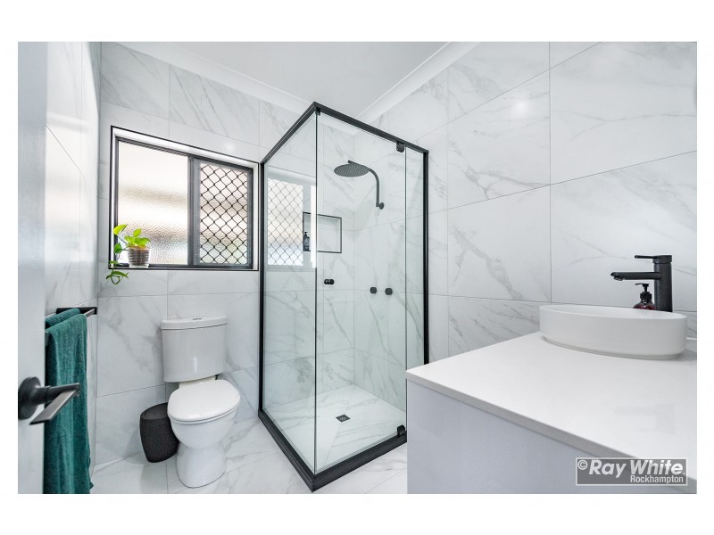 128 Angela Road, Rockyview QLD 4701