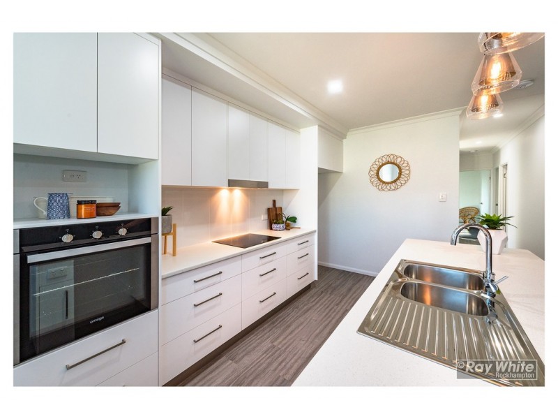 87 Bennett Street, Berserker QLD 4701