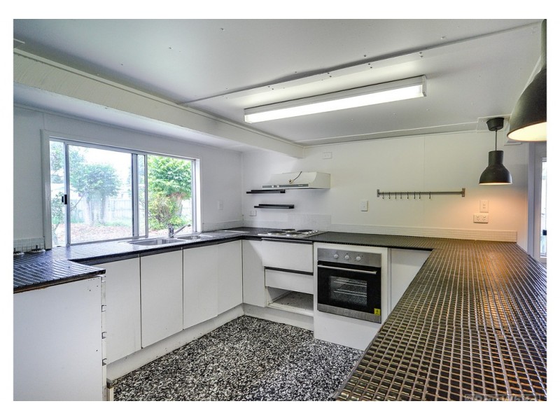 190 Mostyn Street, Berserker QLD 4701