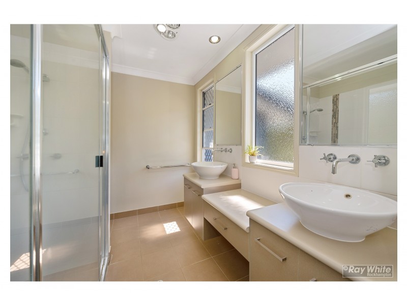 21 Archer View Terrace, Frenchville QLD 4701