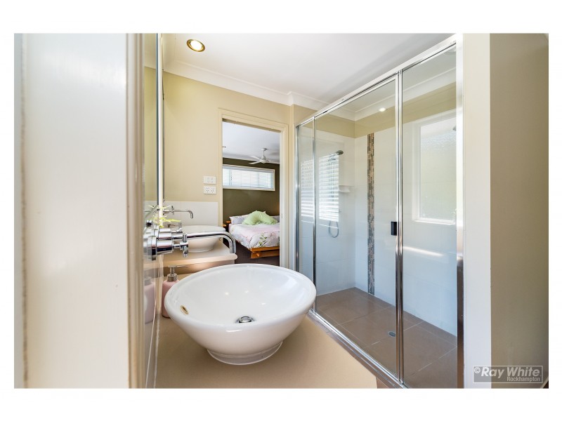 21 Archer View Terrace, Frenchville QLD 4701