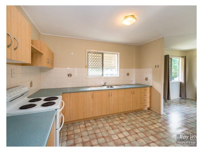 12 Mortensen Street, Park Avenue QLD 4701