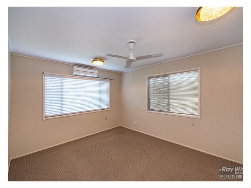 12 Mortensen Street, Park Avenue QLD 4701