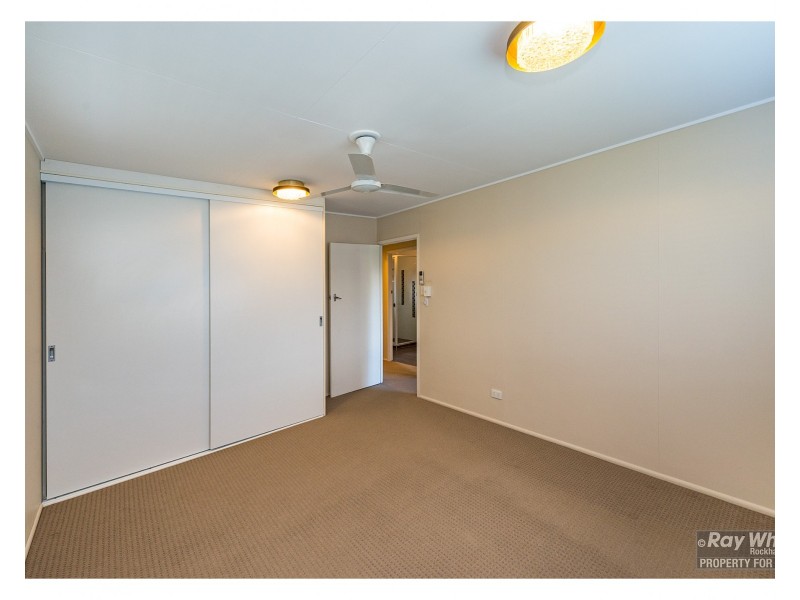 12 Mortensen Street, Park Avenue QLD 4701