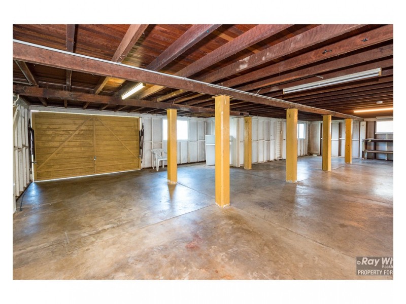 12 Mortensen Street, Park Avenue QLD 4701