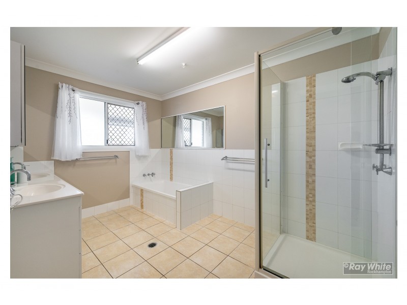 79 Julie Anne Drive, Glendale QLD 4711