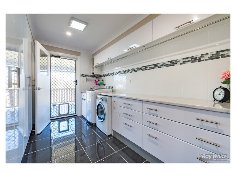 79 Julie Anne Drive, Glendale QLD 4711