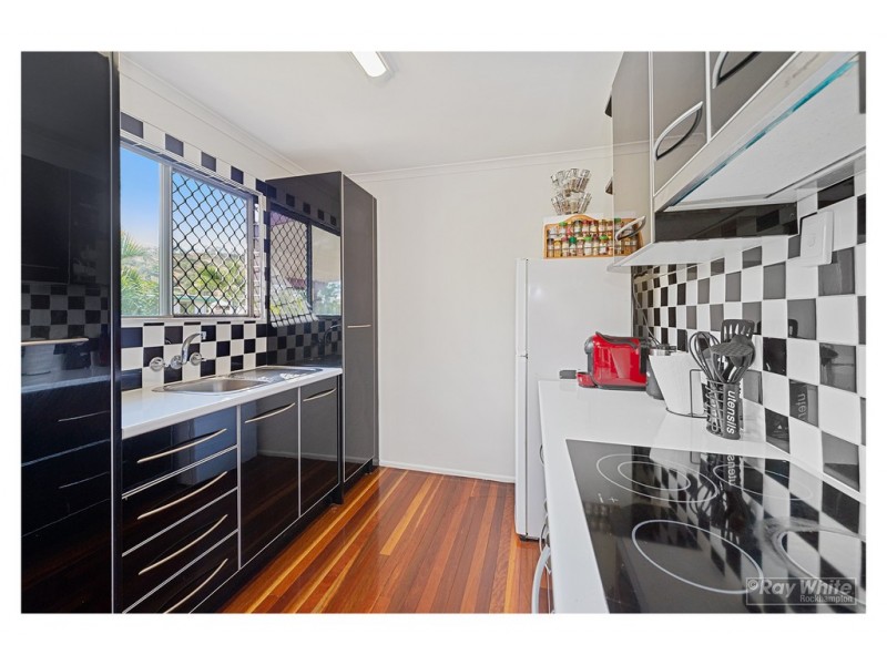 325 Pain Street, Koongal QLD 4701