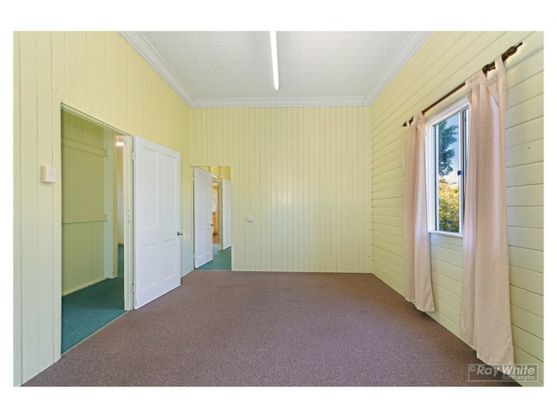 124 Derby Street, Allenstown QLD 4700