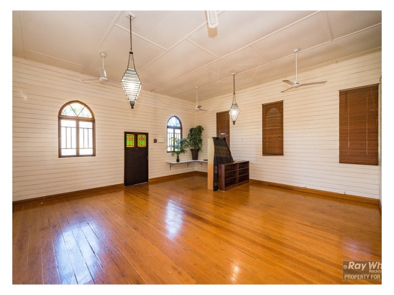 232 North Street Extended, West Rockhampton QLD 4700