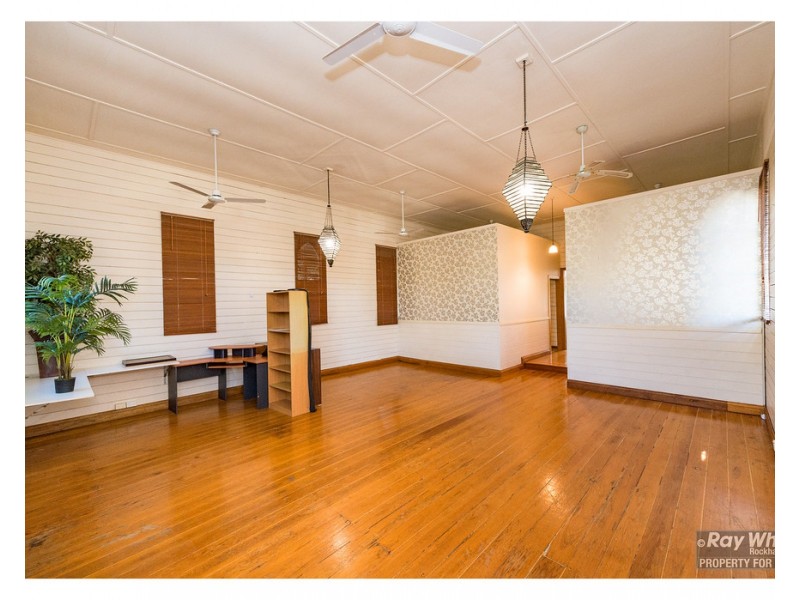 232 North Street Extended, West Rockhampton QLD 4700