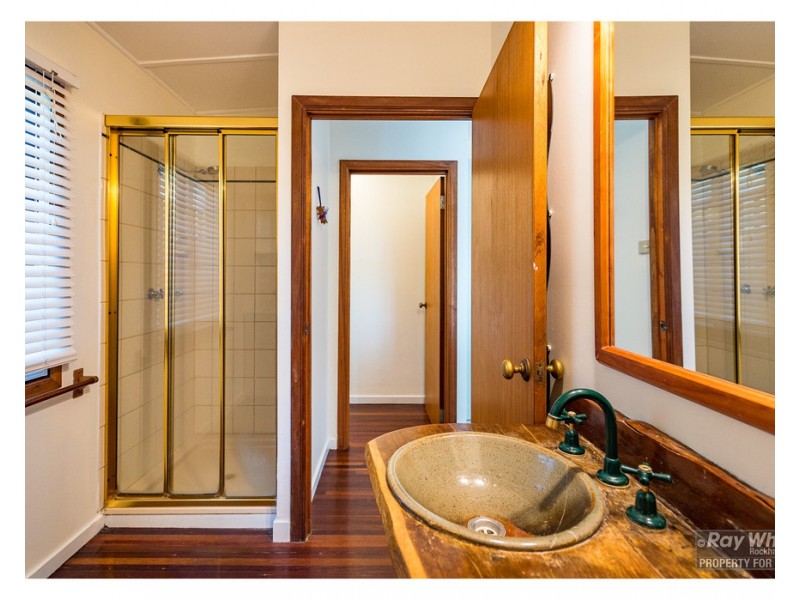 232 North Street Extended, West Rockhampton QLD 4700