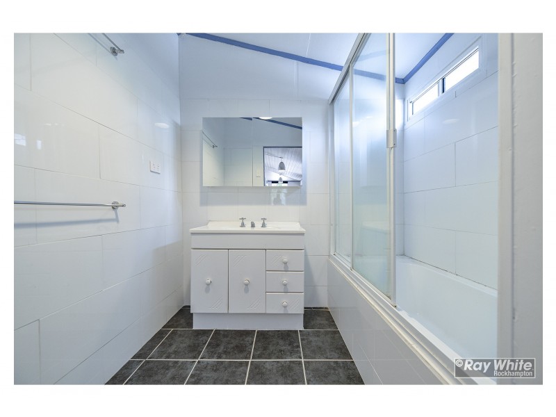 185 Lakes Creek Road, Berserker QLD 4701