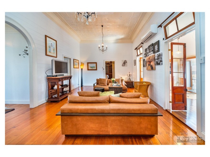12 Wheatcroft Street, The Range QLD 4700
