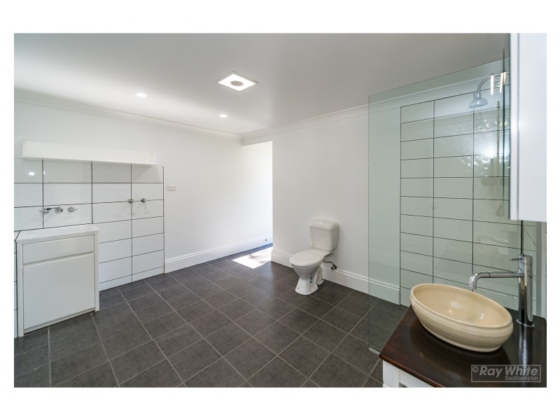 403 Stenhouse Street, Koongal QLD 4701