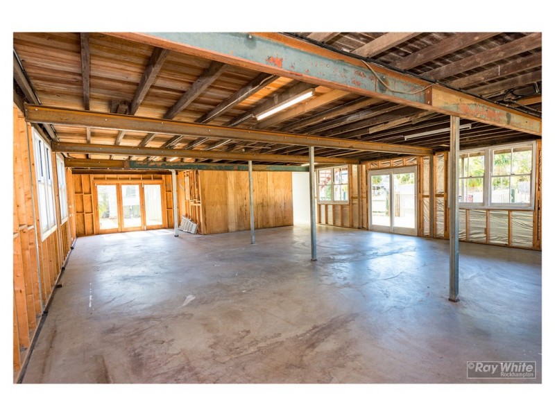 403 Stenhouse Street, Koongal QLD 4701